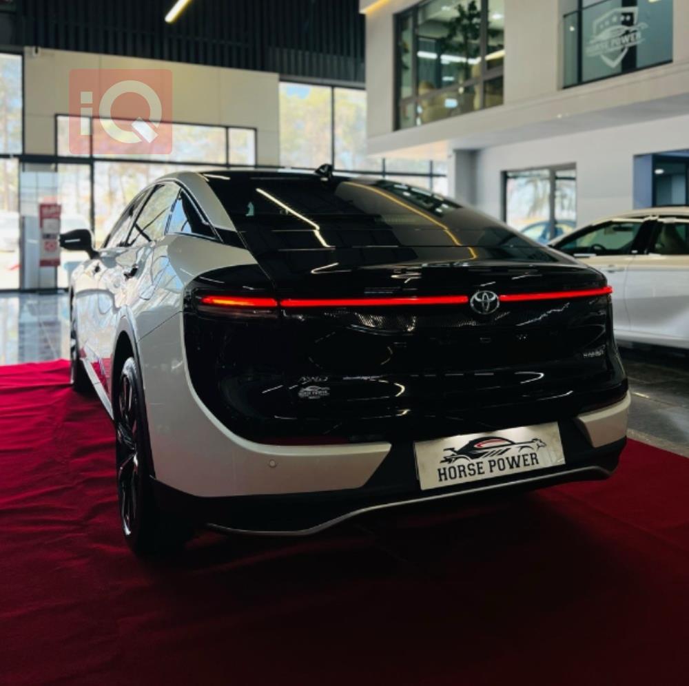 تويوتا كراون